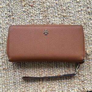 Tory Burch Tan Wristlet Wallet